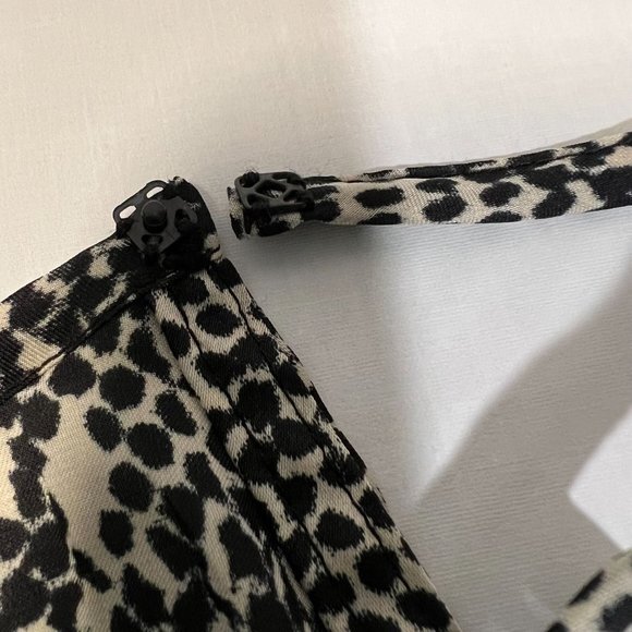 bar‎ III jumpsuit XL animal print sleeveless wide leg light pantsuit snake skin - Picture 5 of 13